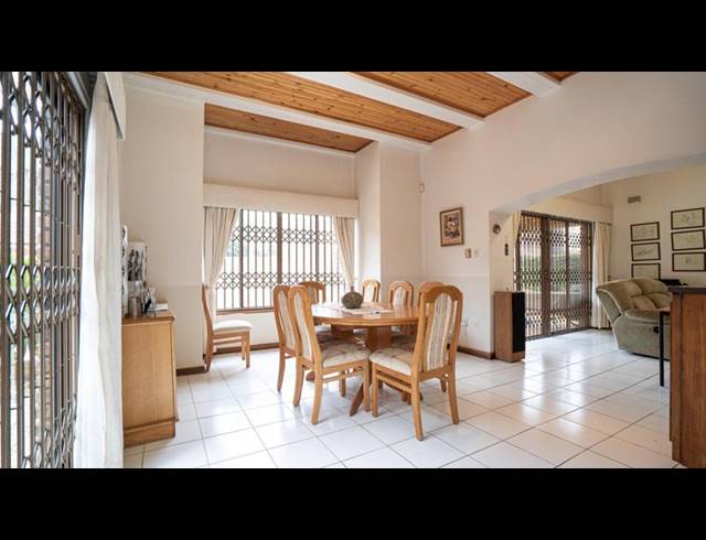 3 BEDROOM TOWNHOUSE FOR SALE IN MORNINGHILL